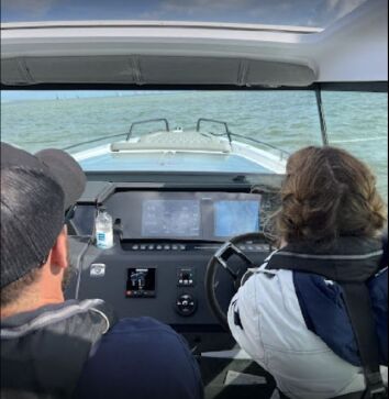 Our Advanced Powerboat Instructors can provide you with Own Boat Tuition from our Southampton based Training Centre - Solent Boat Training