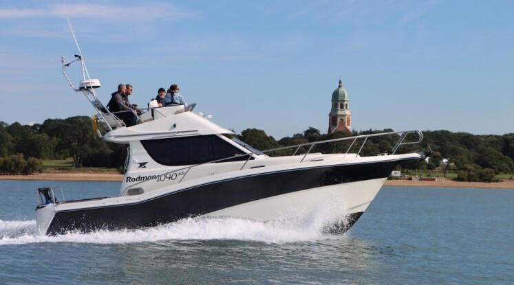 RYA Motor Cruising Courses - From £499 - Solent Boat Training