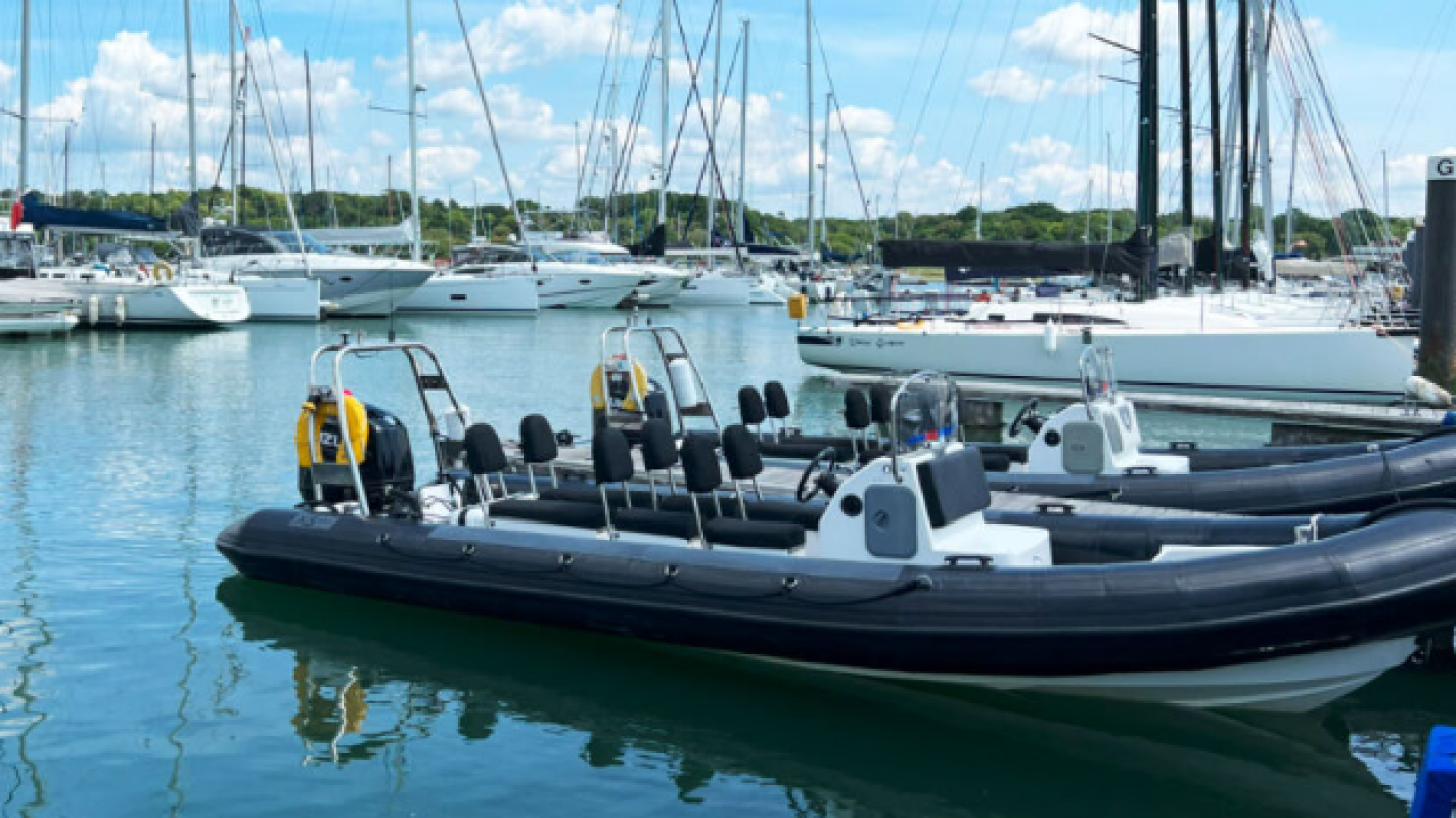 Luxurious Magazine Article - Solent Boat Training