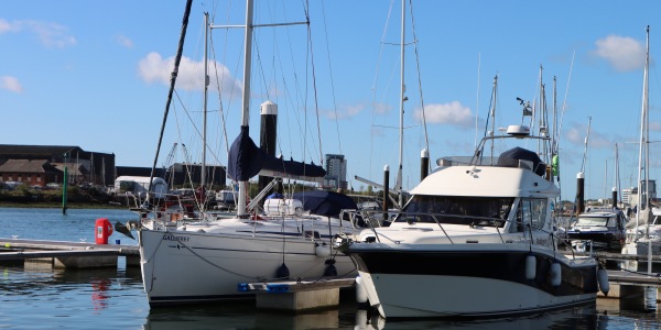 5 CLEAR Reasons to Choose Solent Boat Training